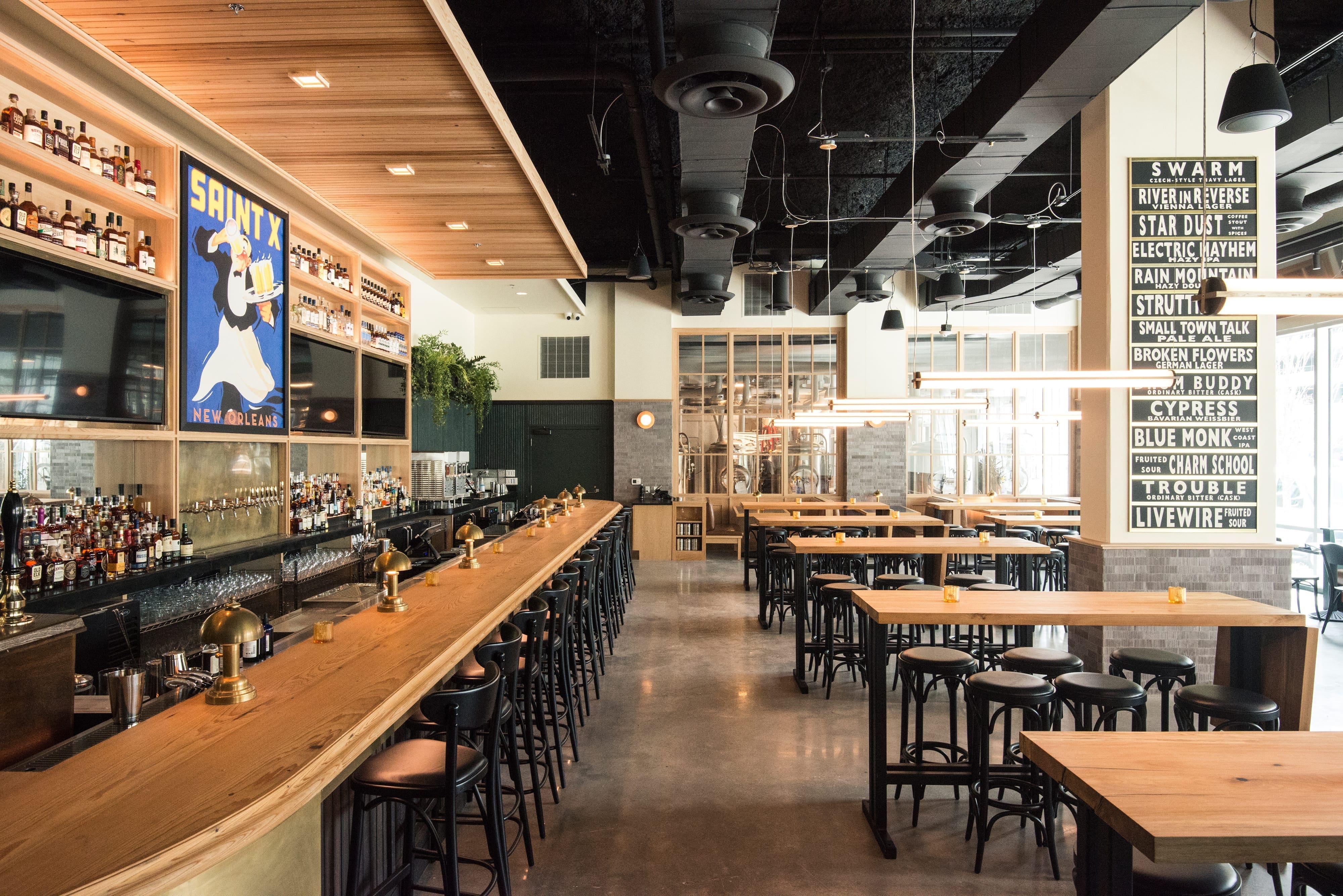 Bar and eating area from Brewery Saint X located in New Orleans